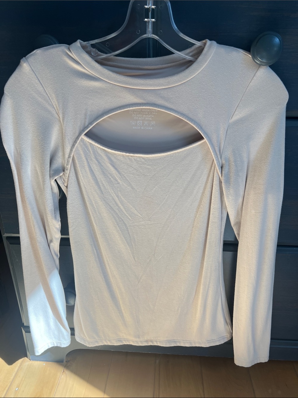 Klassy Network Cream Long Sleeve Cutout Top